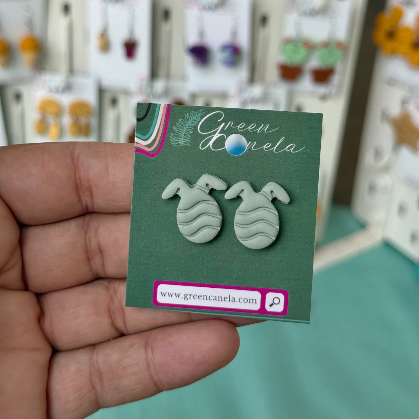 Conejo huevo de pascuas