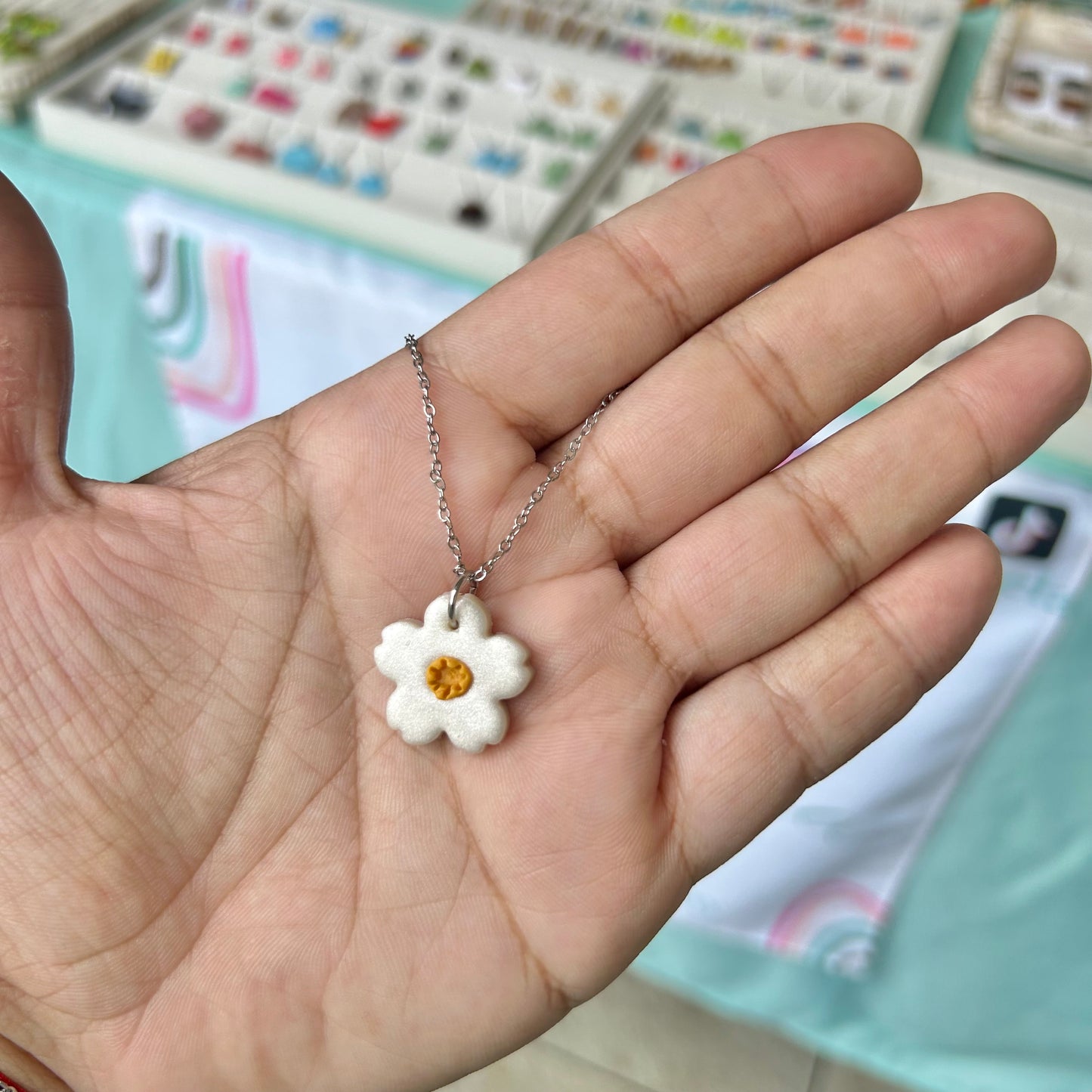 Cute flower (collar)