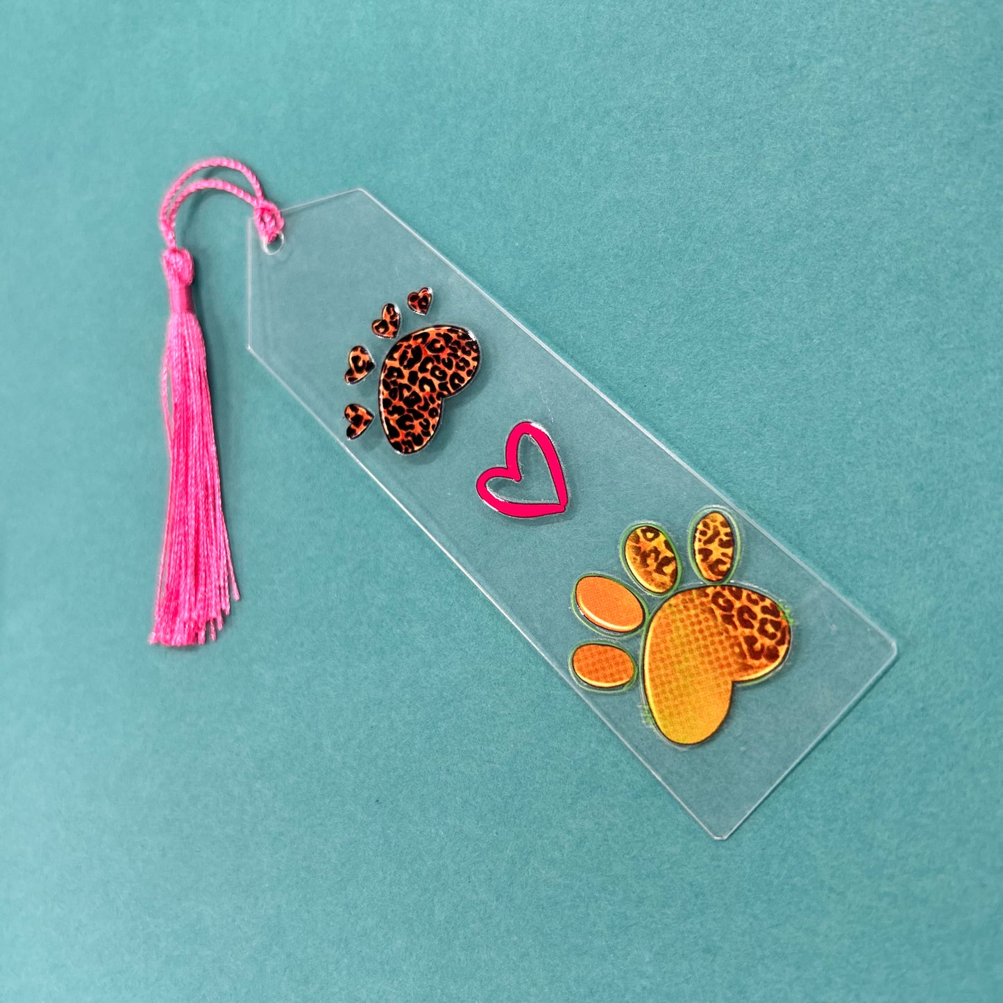 Paw 1 (bookmark)