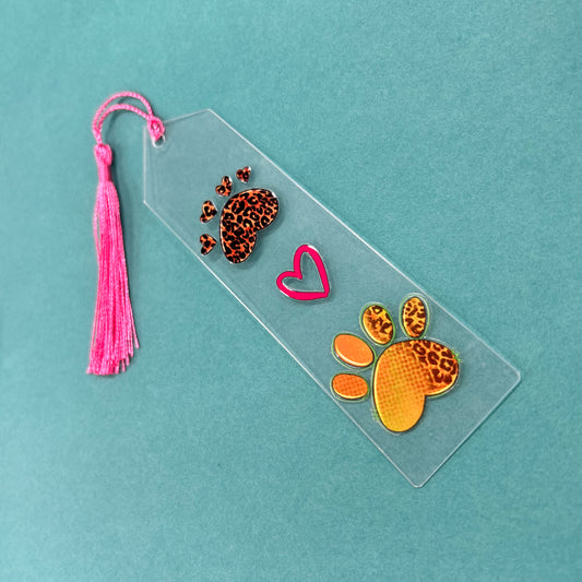 Paw 1 (bookmark)